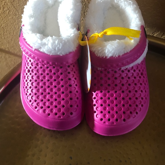 Gold Coast Girls Fuzzy Fleece Lined Clogs, Size 12 - Picture 4 of 7
